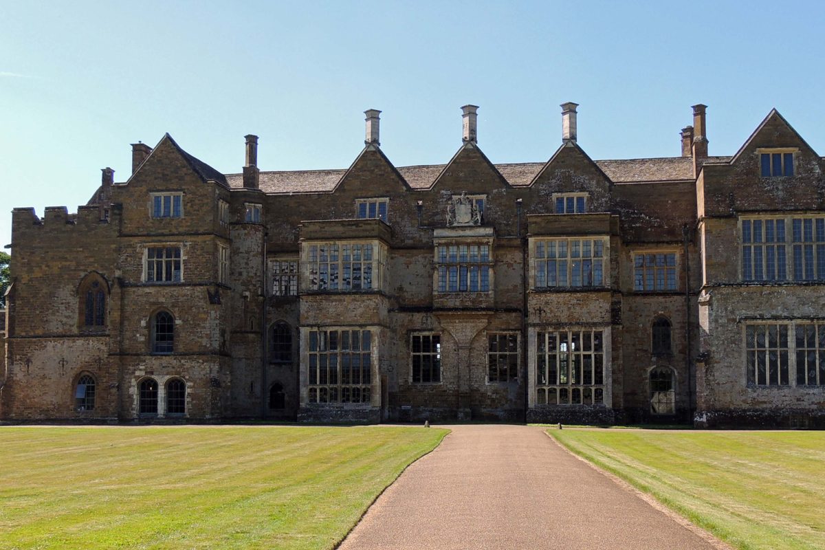 Broughton Castle
